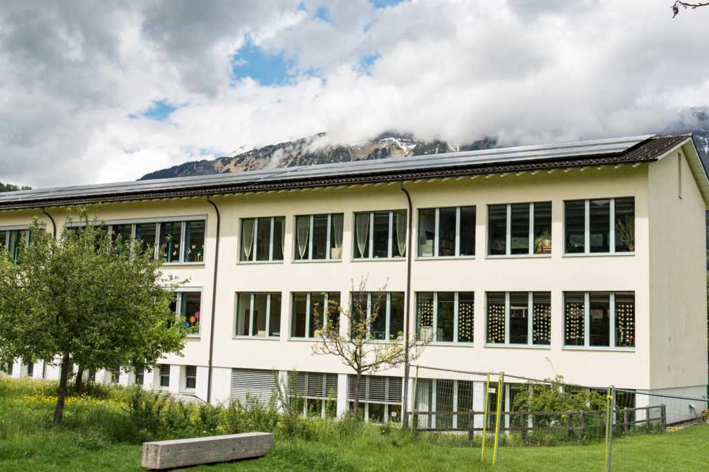 Photovoltaikanlage Schulhaus Feld